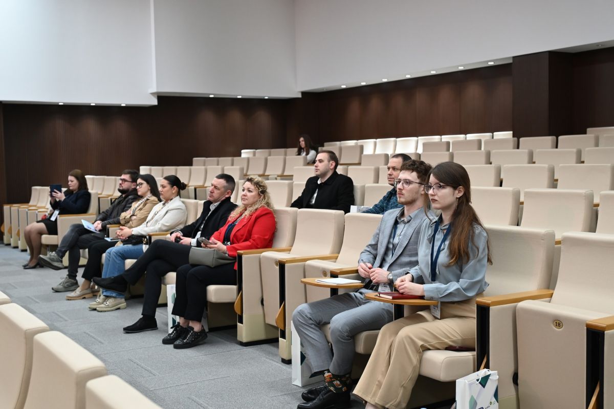 Conferință in memoriam Aureliu Gumeniuc